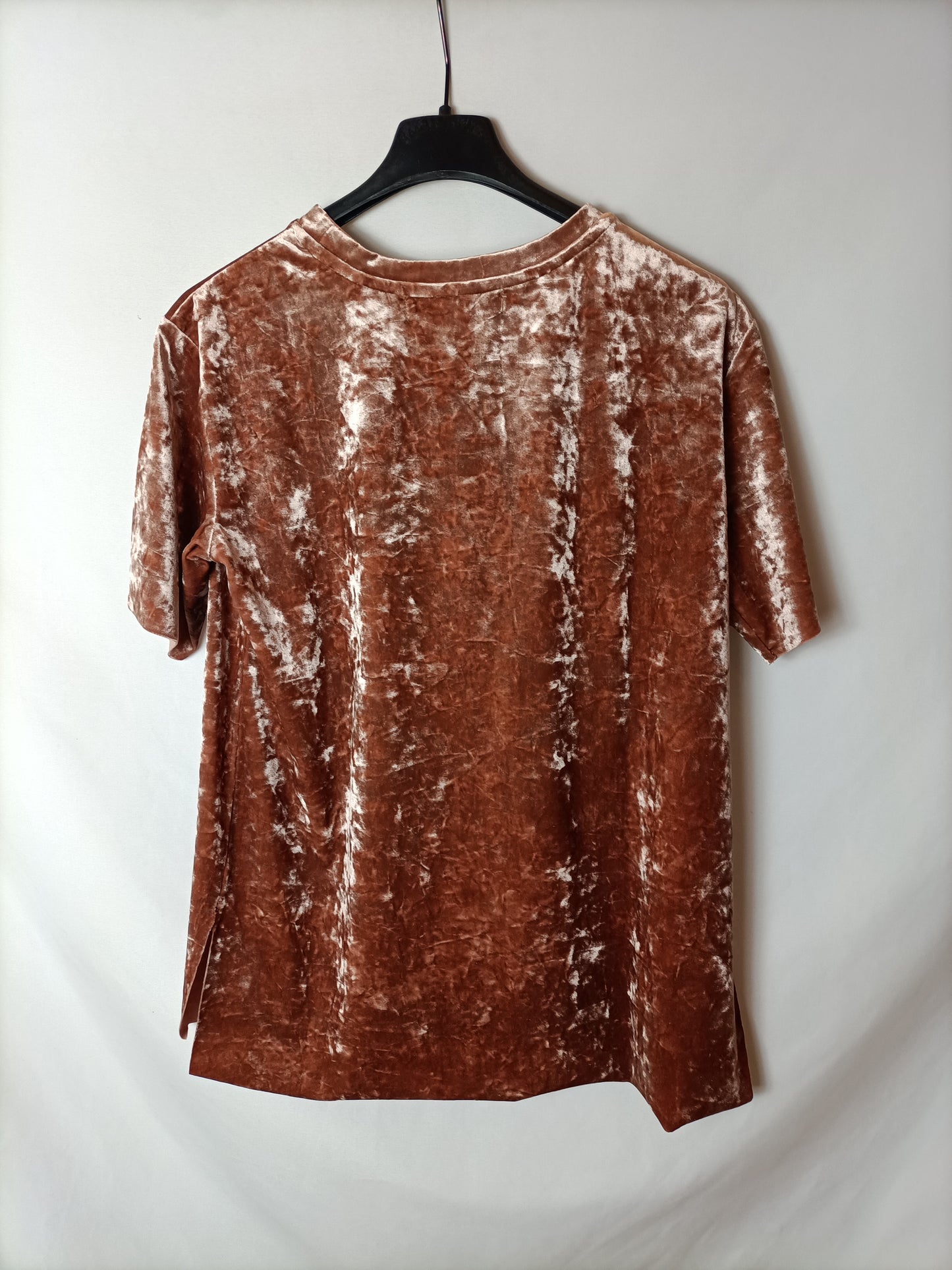 BERSHKA. Camiseta terciopelo rosa T.xs