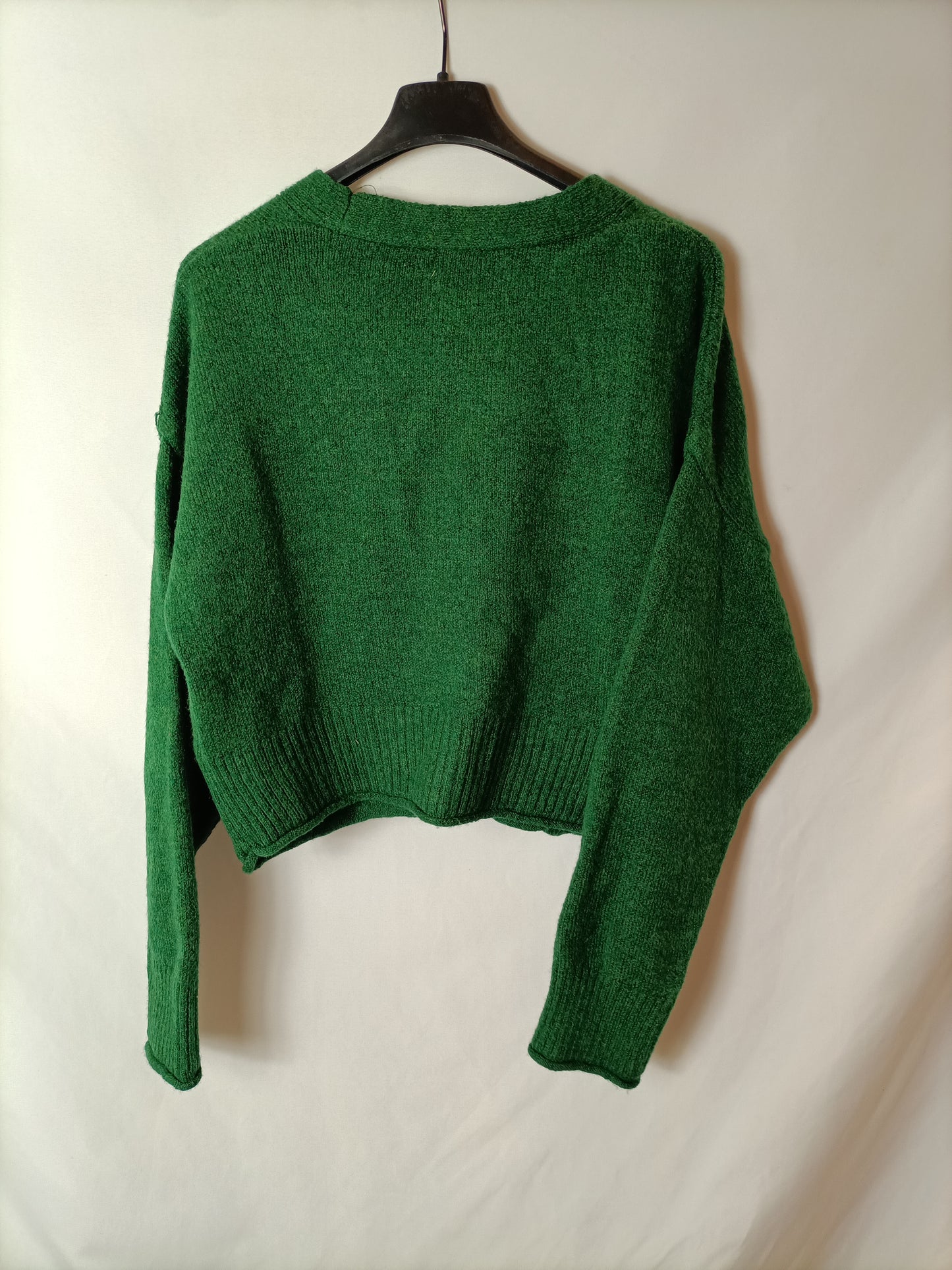 STRADIVARIUS. Rebeca verde abotonada T.xs