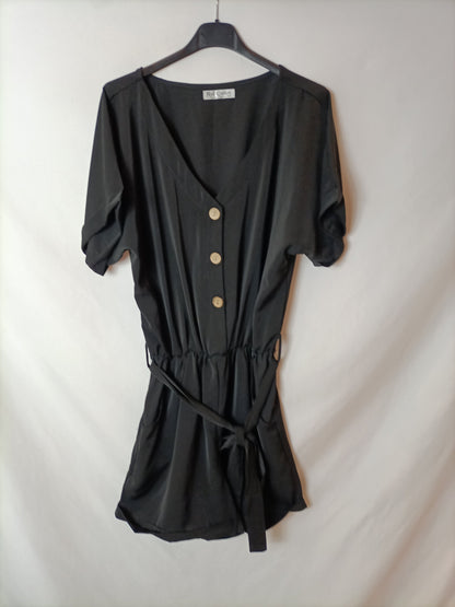 RED QUEEN. Short black jumpsuit Ts/m