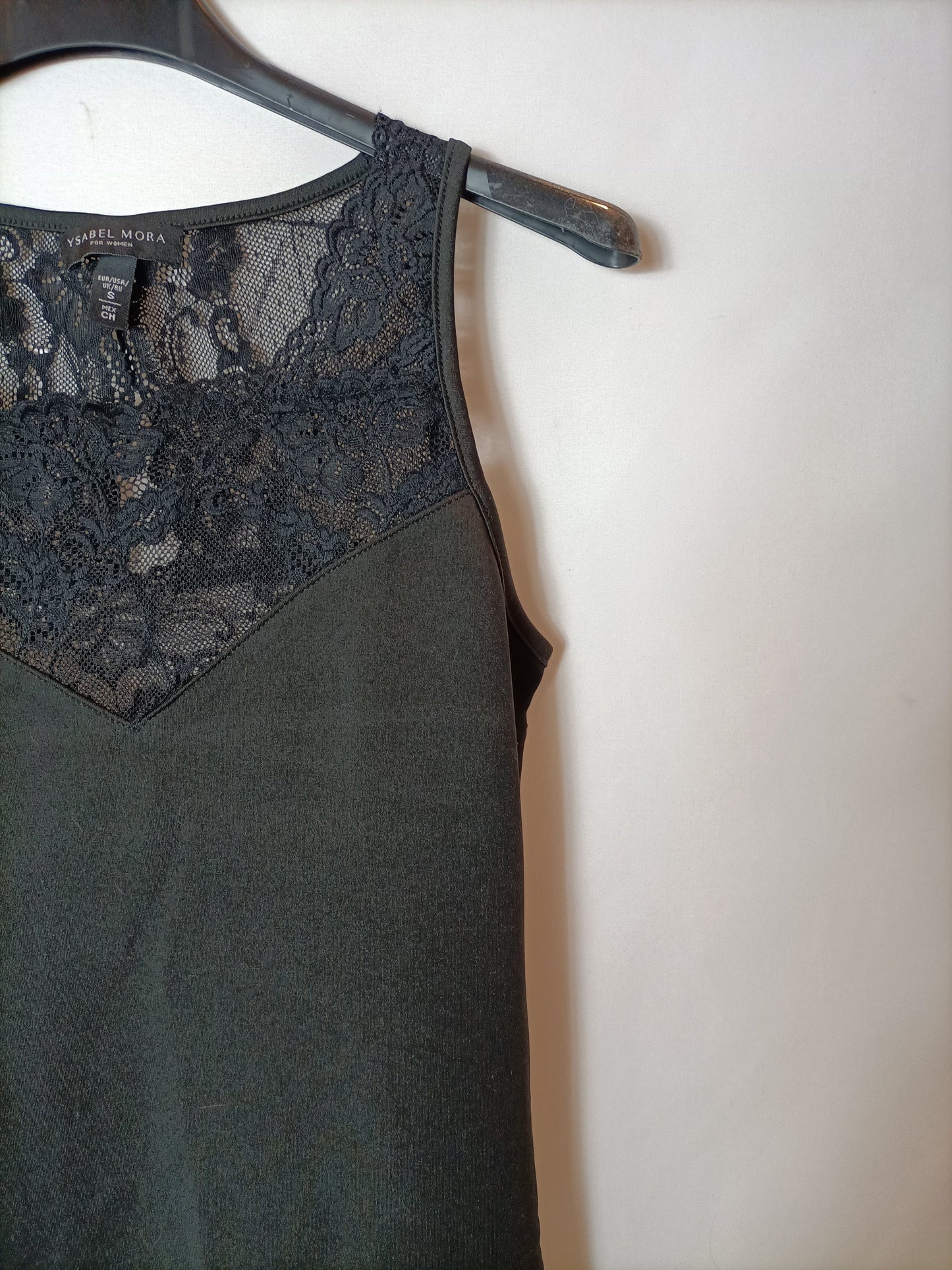 YSABEL MORA. Top negro encaje T.s