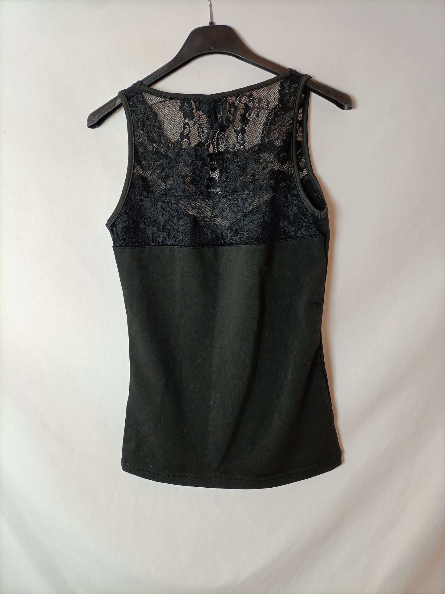 YSABEL MORA. Top negro encaje T.s