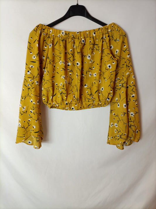 OTRAS. Top amarilla flores Tu(s)