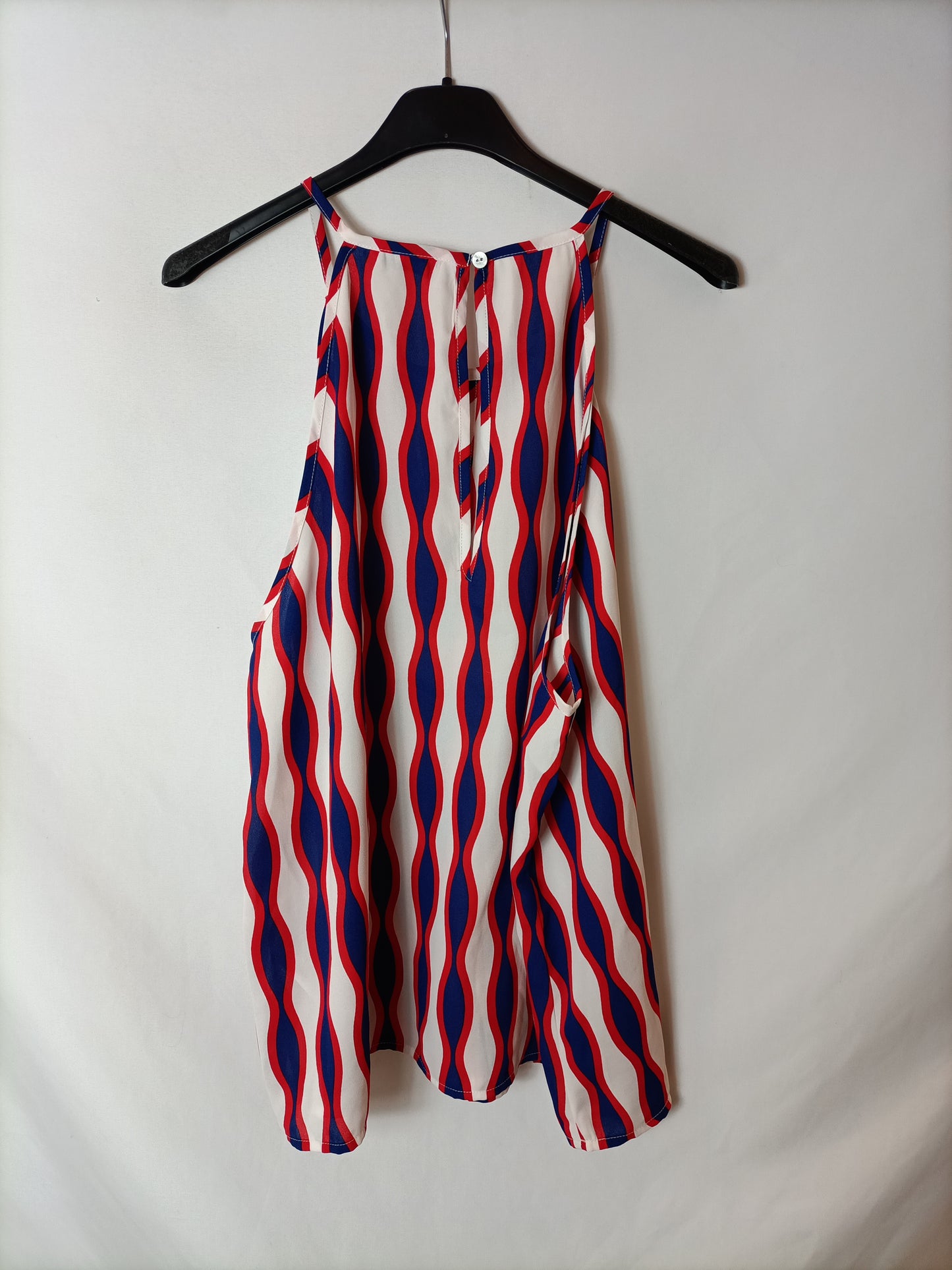 ONLY. Top rayas onduladas T.44