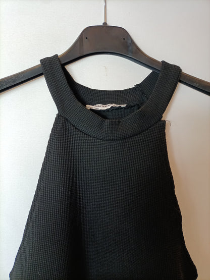 ZARA. Top negro halter T.S