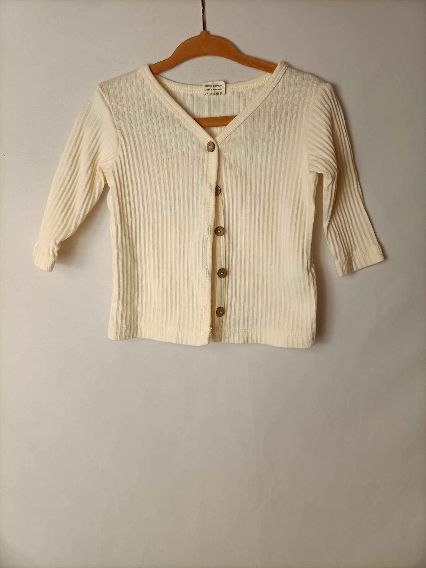 BOHO BABY. Beige ribbed T-shirt. Size 6-12 months