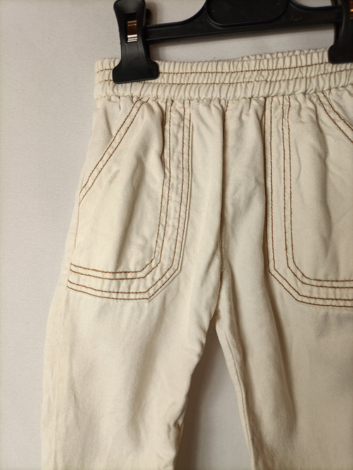 ZARA. Pantalón beige costuras. T 9-12 meses