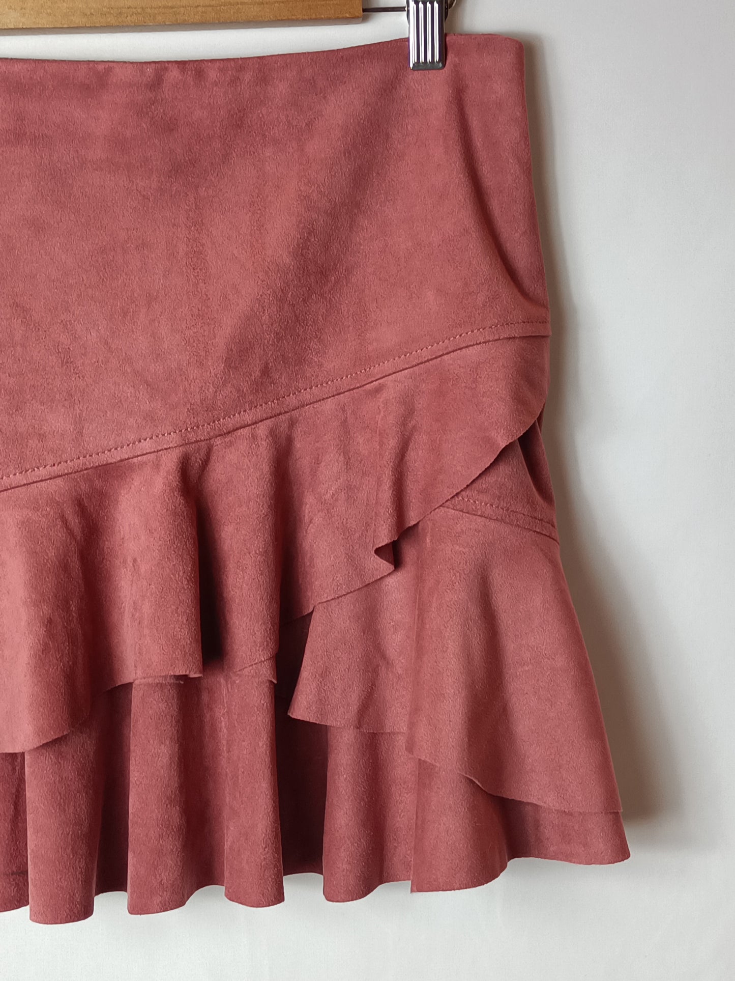MANGO. Pink suede skirt size 38