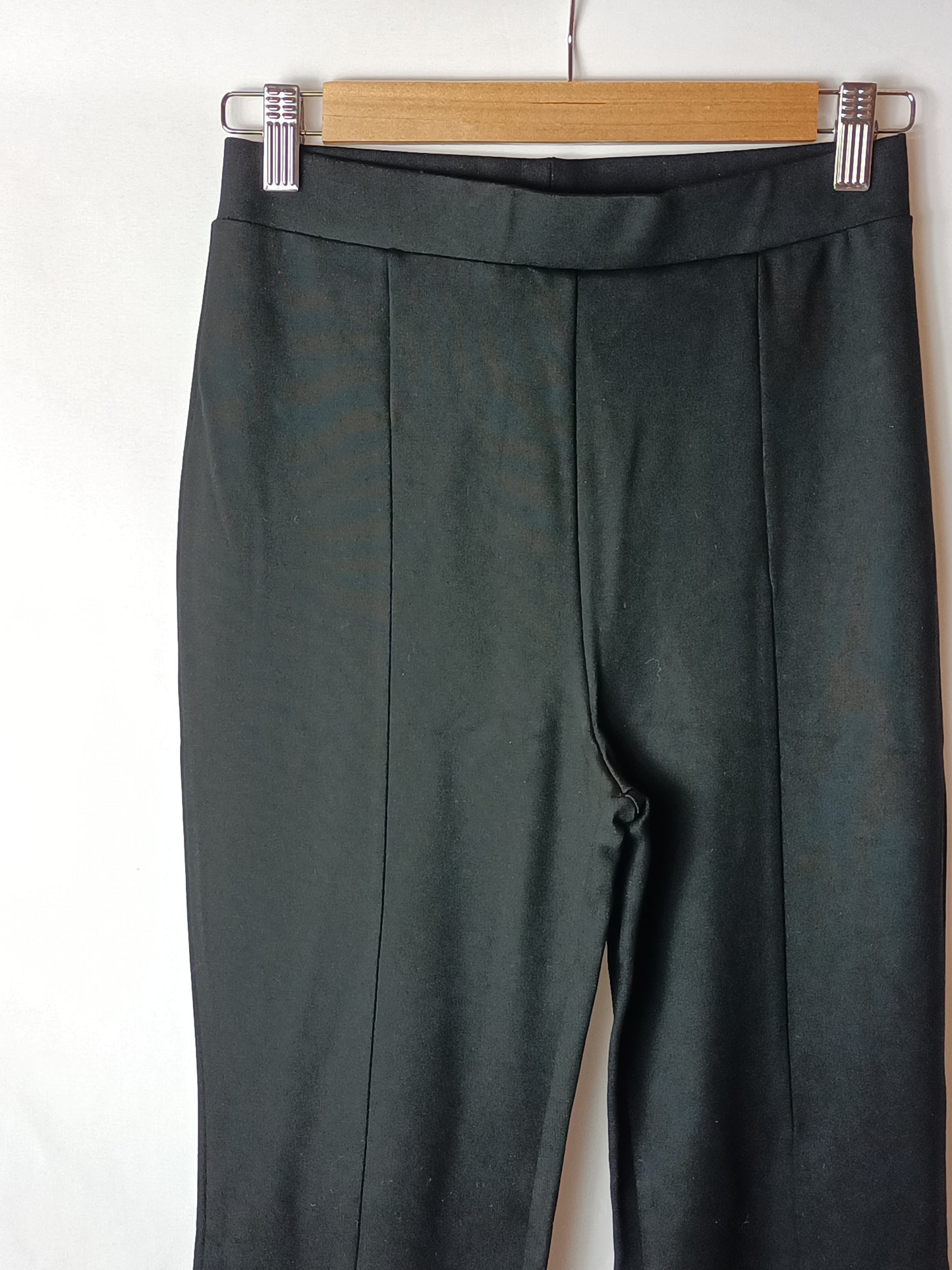 YSABEL MORA. Leggins negros apertura  T.s