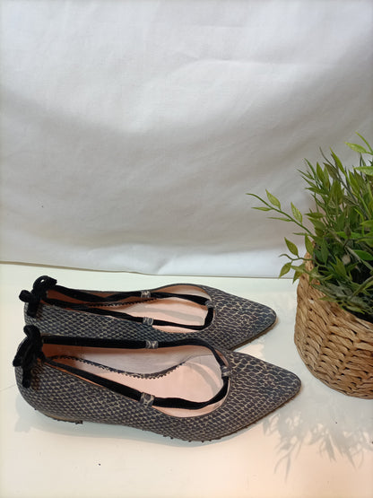 MOMOC. Manoletinas bicolor grises T.37