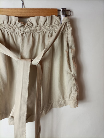 LUA. Short beige fluido. T L (S/M)