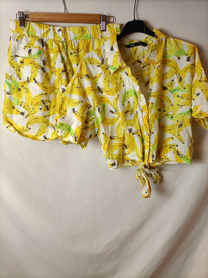 ZARA.  top fluido plátanos T.l