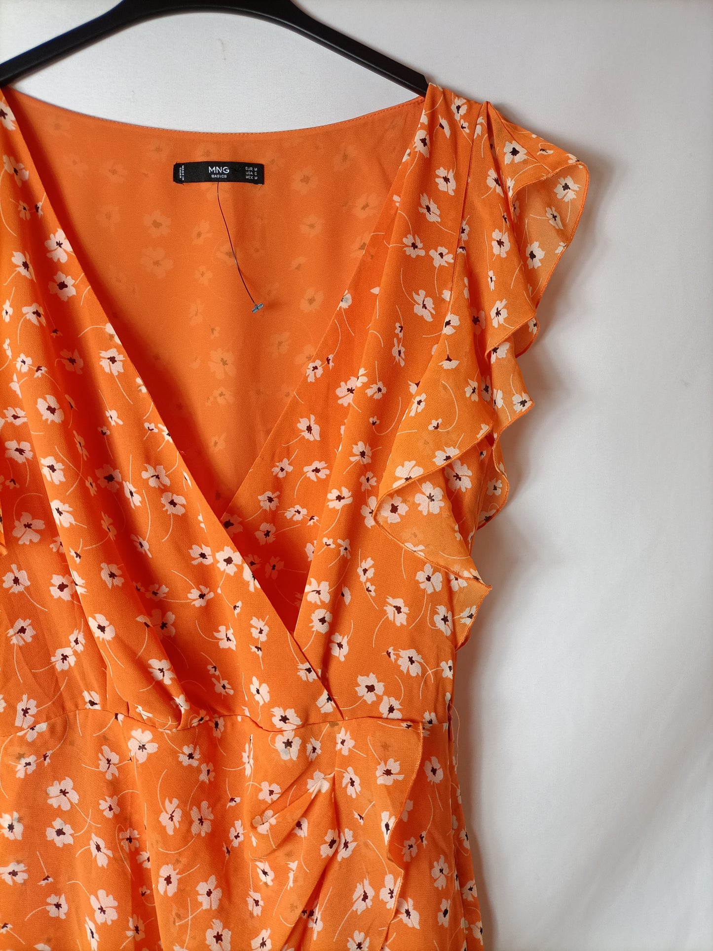 MANGO. Vestido fluido naranja. T. M