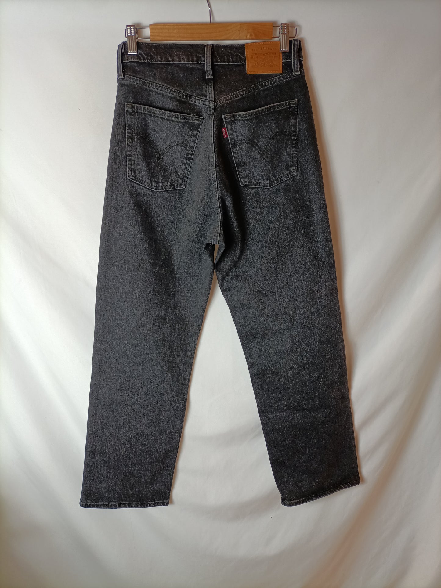 LEVI´S. Denim recto abotonado. T. 38