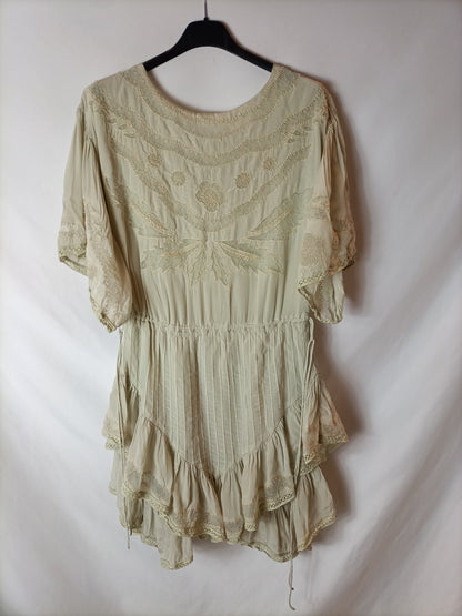 MAKSU. Vestido verde bordado T.m