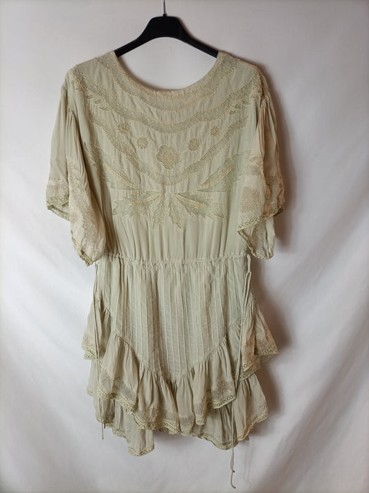 MAKSU. Vestido verde bordado T.m