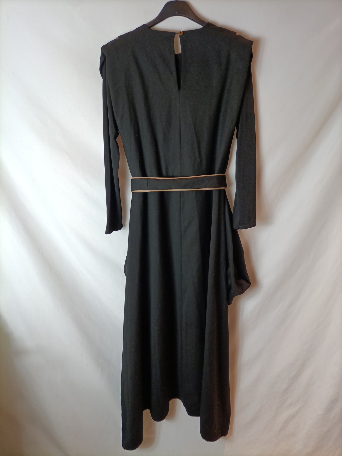 IQ COLLECTION. Vestido negro largo T.s/m