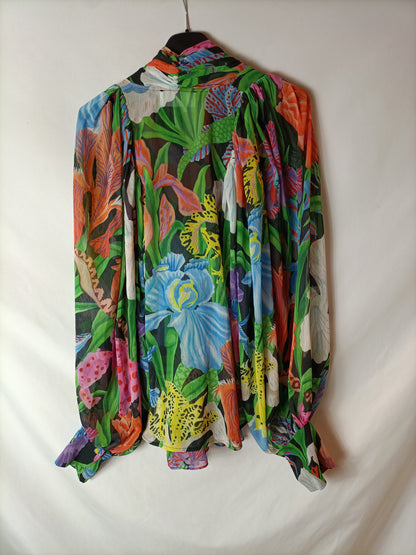 H&M. Blusa flores lazada  T.xs