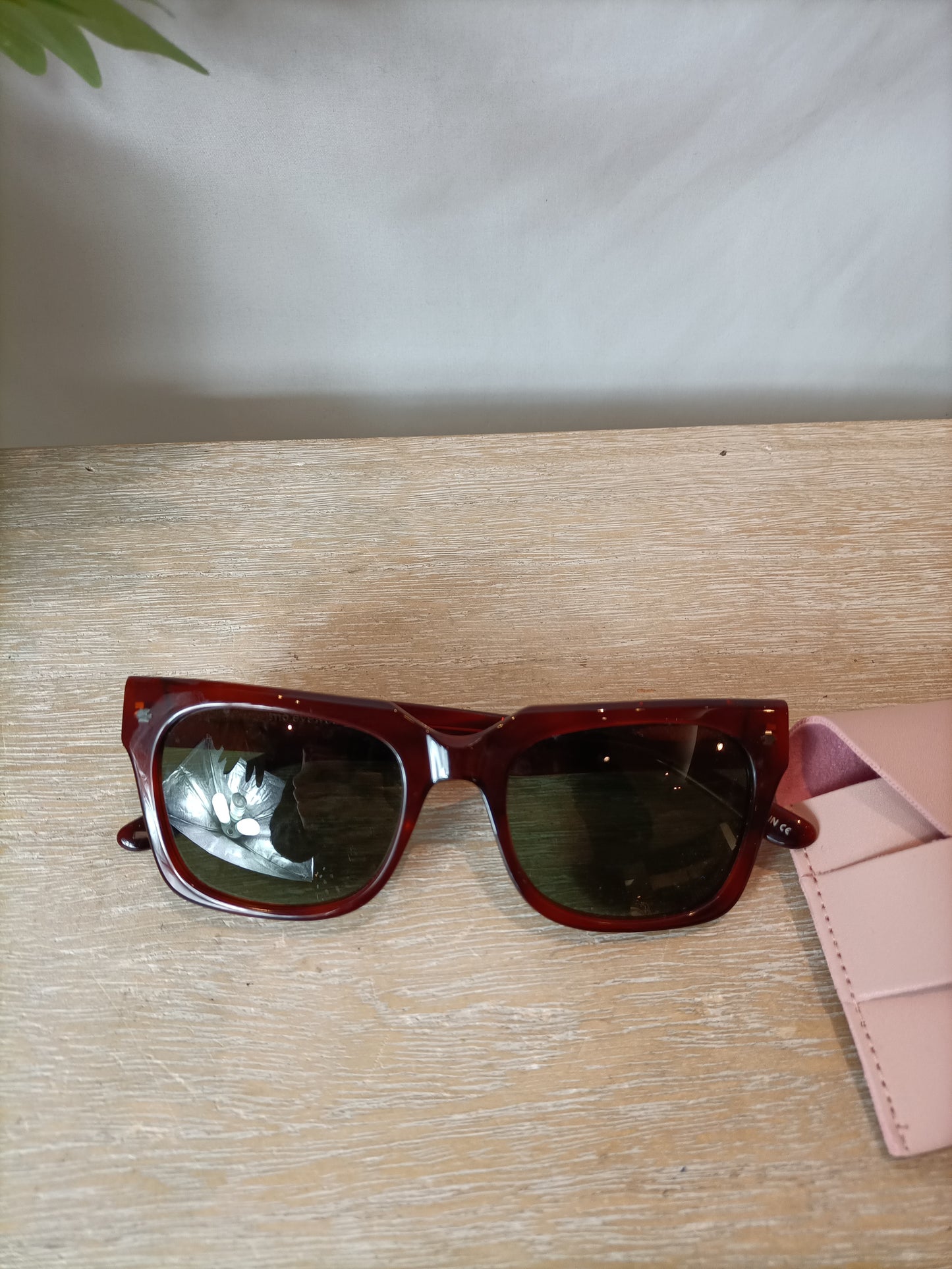 MO. Gafas de sol nacar