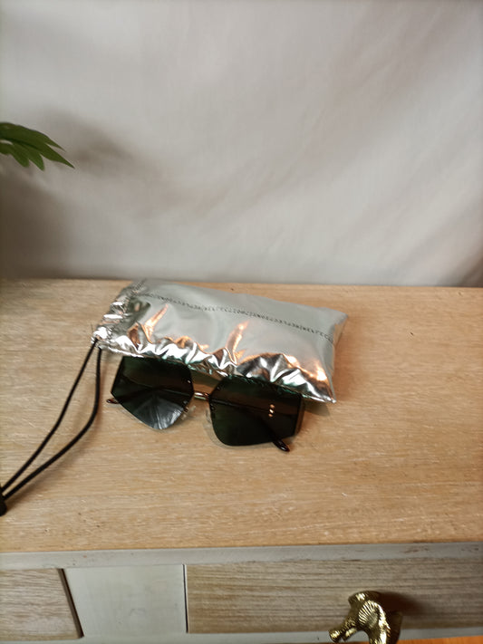 MO. Gafas sol hexagonales