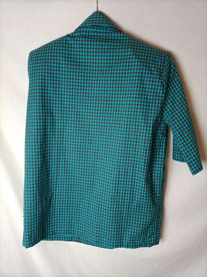 IQ COLLECTION. TOTAL LOOK: Gingham blouse and trousers. Size S/M