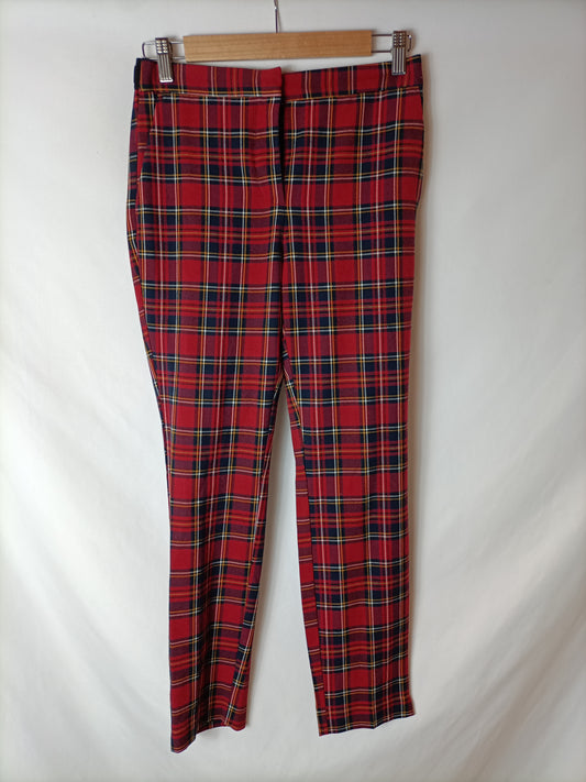 ZARQ. Pantalón cuadros rojo. T.S