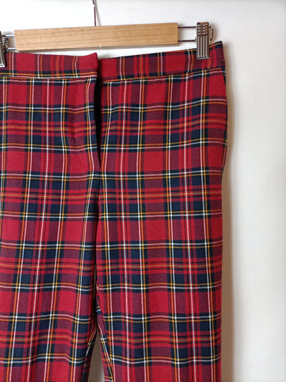 ZARQ. Pantalón cuadros rojo. T.S