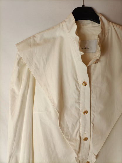 FRAILE. Camisa beige botones joya T.m