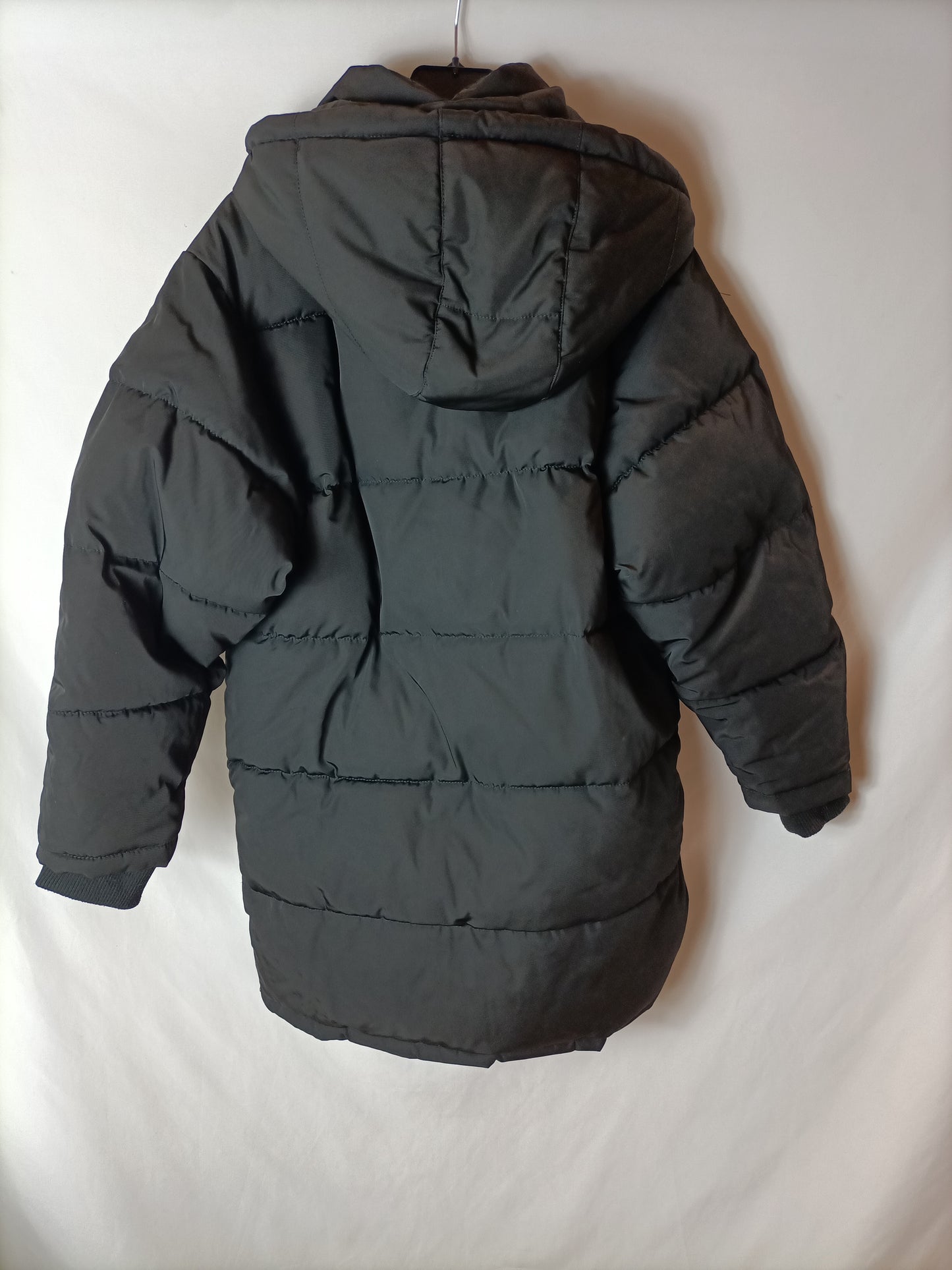 PULL&BEAR. Plumas con capucha negro. T XS