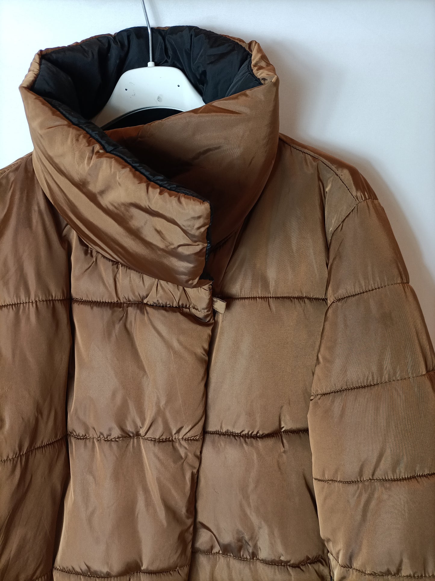 FLY LUXURY. Plumas ocre. T L/XL (Tara)