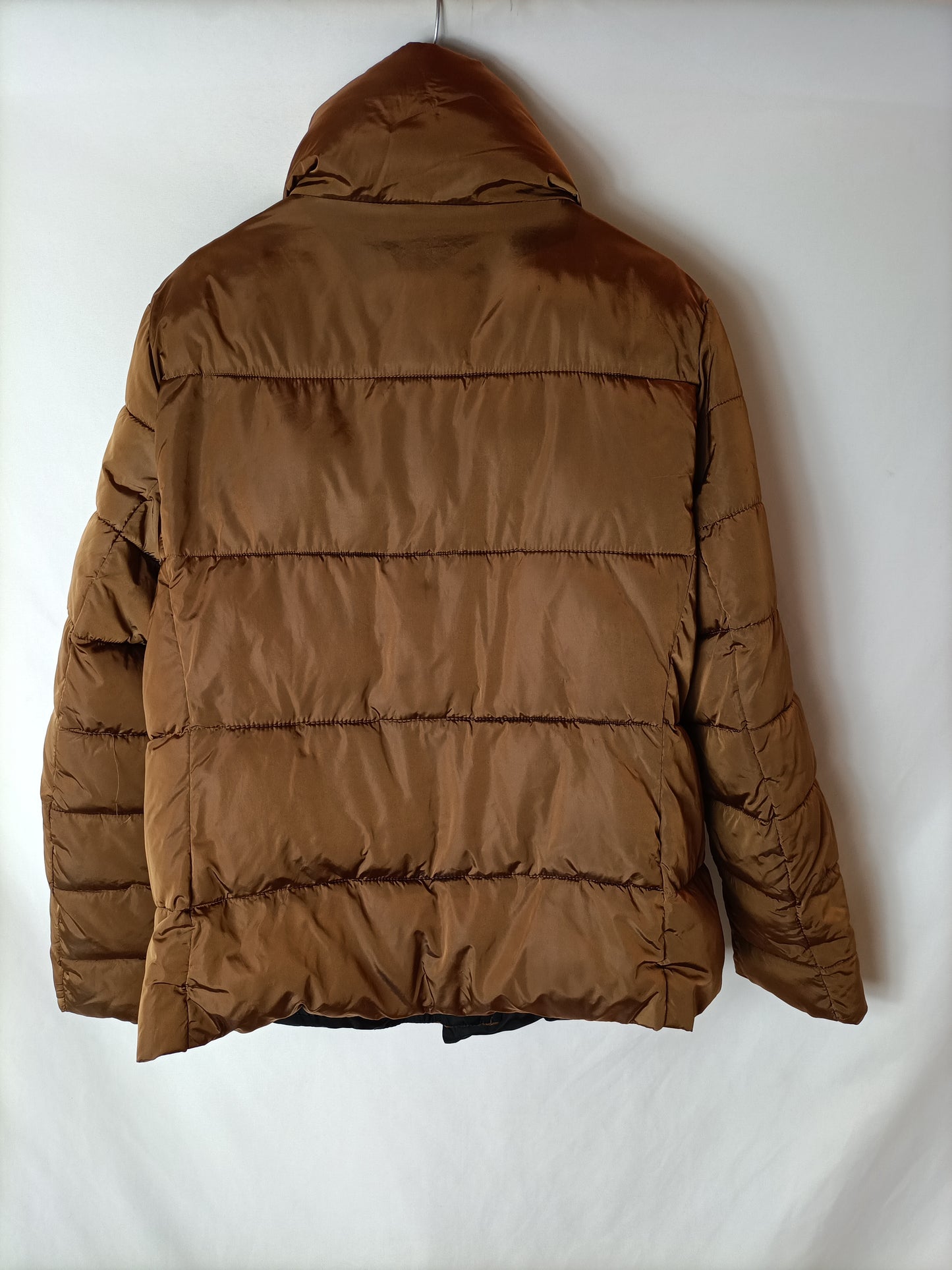 FLY LUXURY. Plumas ocre. T L/XL (Tara)