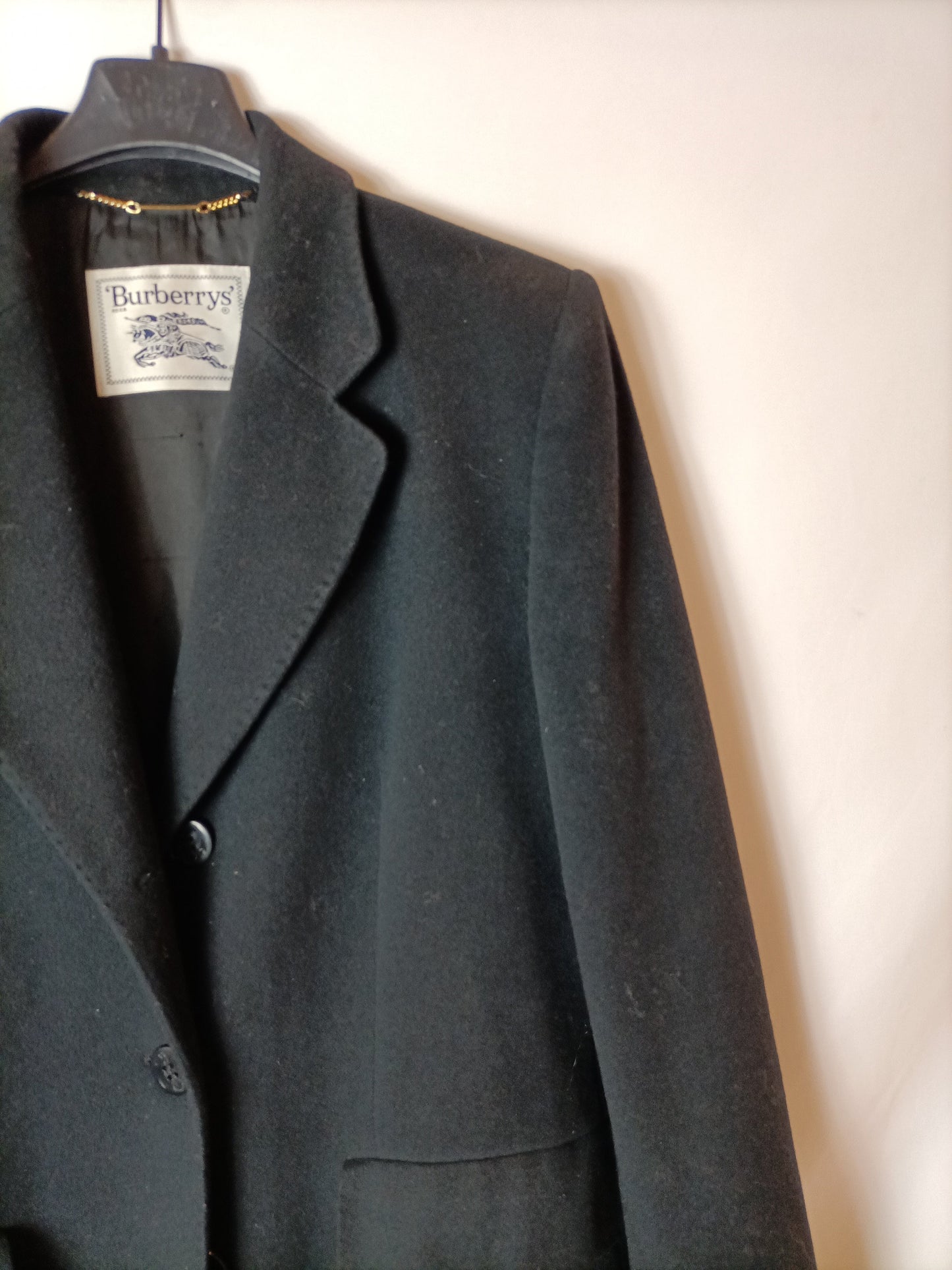 BURBERRY. Abrigo lana negro. T 40