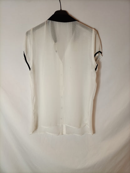 ZARA. Blusa blanca cuello T.s