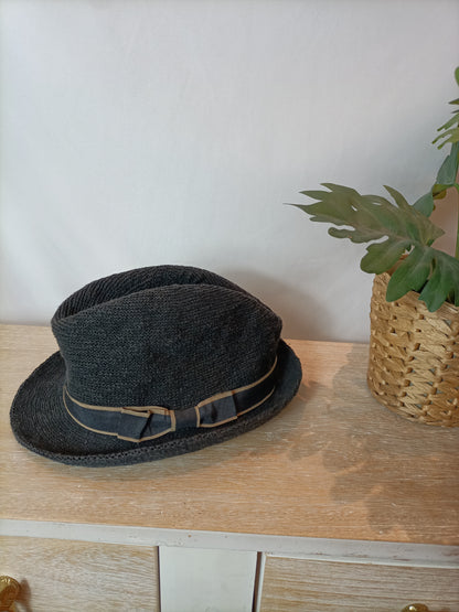 ACCESSORIES. Black hat