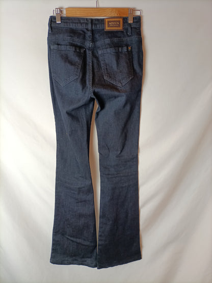KOCCA JEANS. Pantalón denim botones T.32