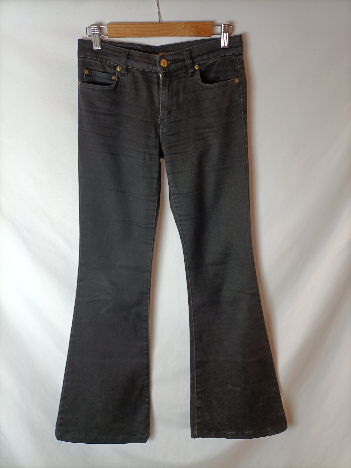 MICHAEL KORS. Pantalón negro campana T.26(36)