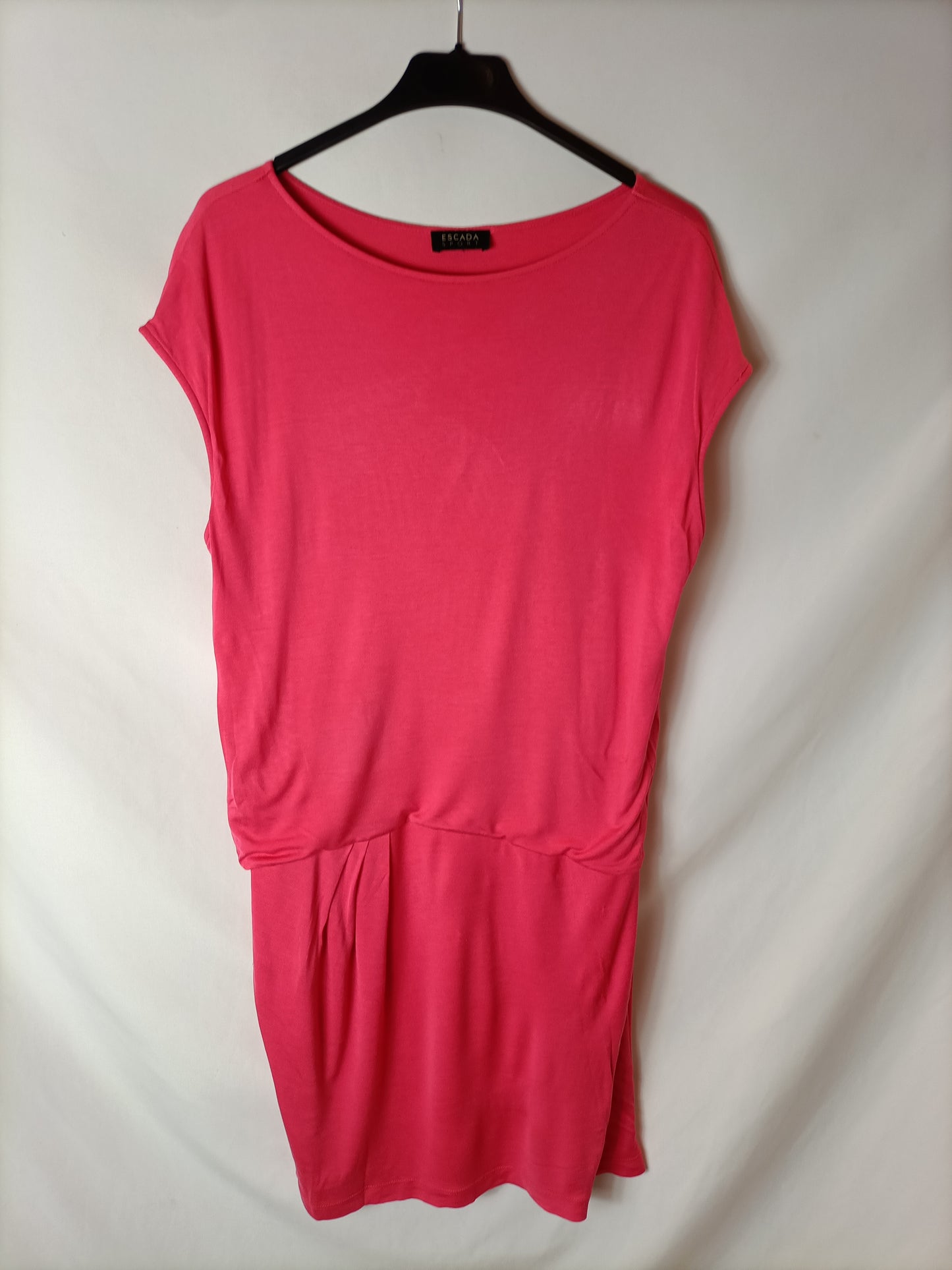 ESCADA. Coral stretch dress T.34