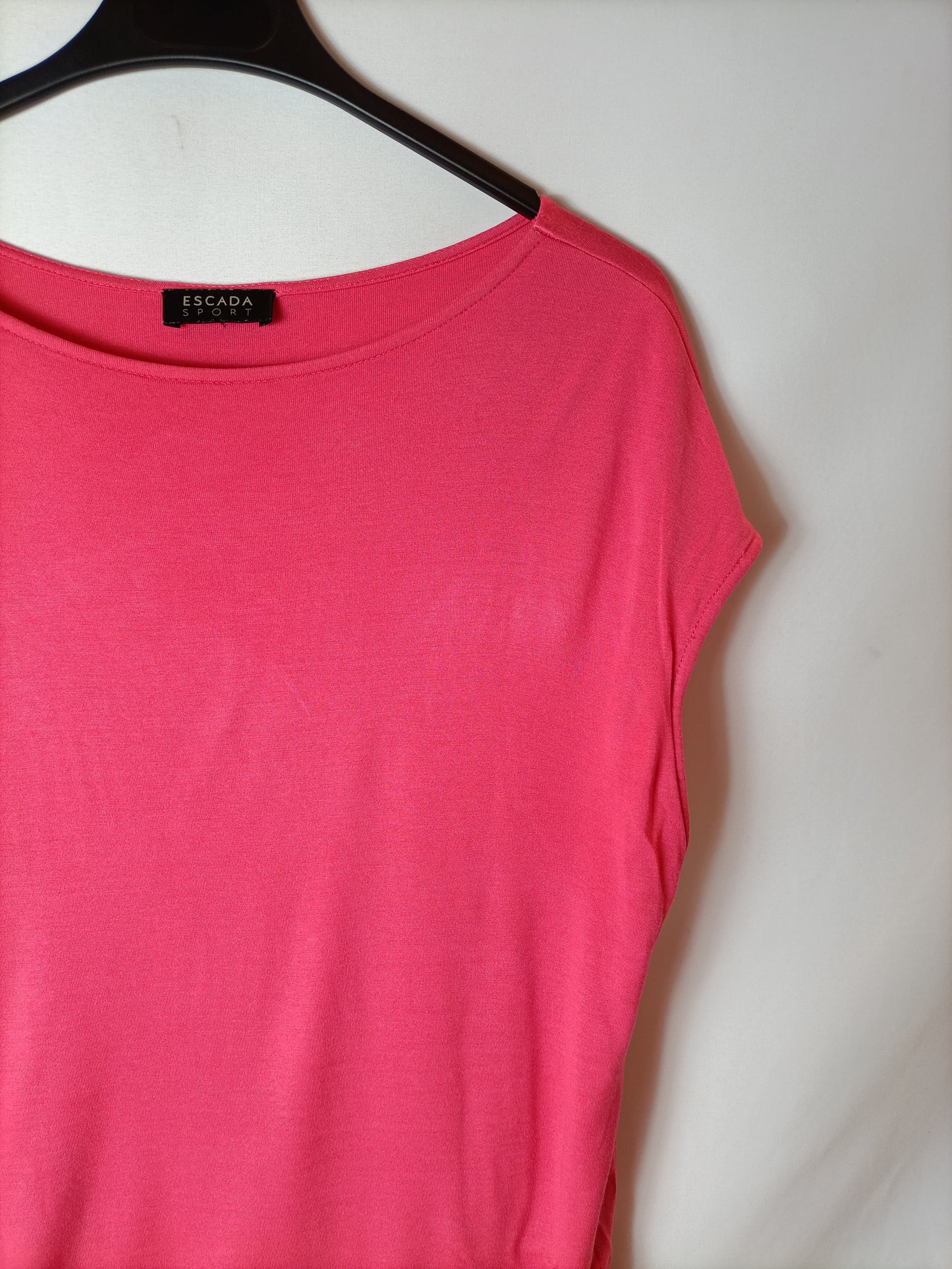 ESCADA. Coral stretch dress T.34