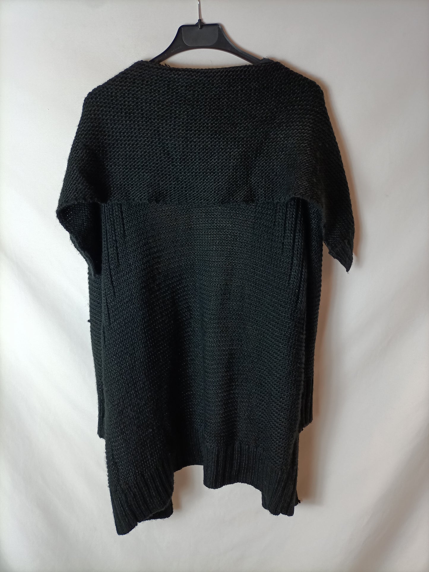 MANGO. Cárdigan negro punto T.m