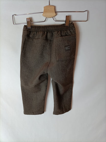 ZARA. Brown textured trousers. Size 18-24 m