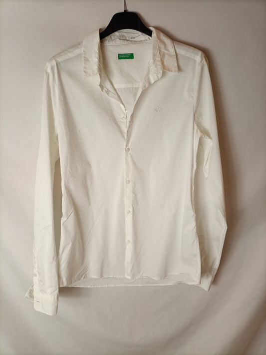 BENETTON. Camisa blanca clasica. T S/M