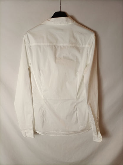 BENETTON. Camisa blanca clasica. T S/M