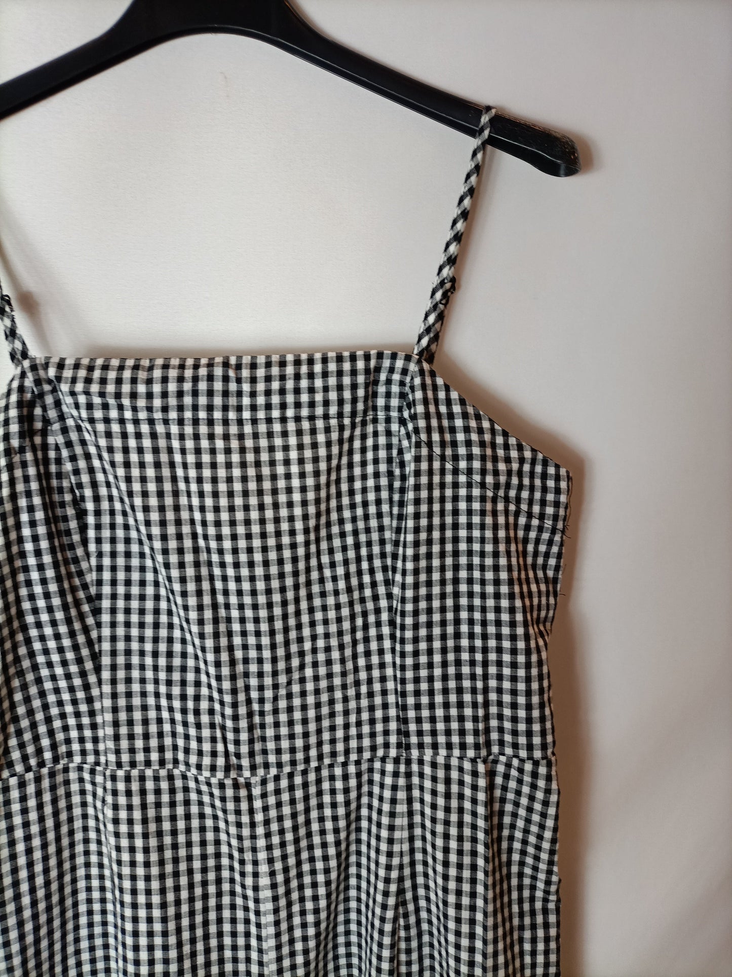 FOREVER 21. Mono largo vichy negro y blanco. T M