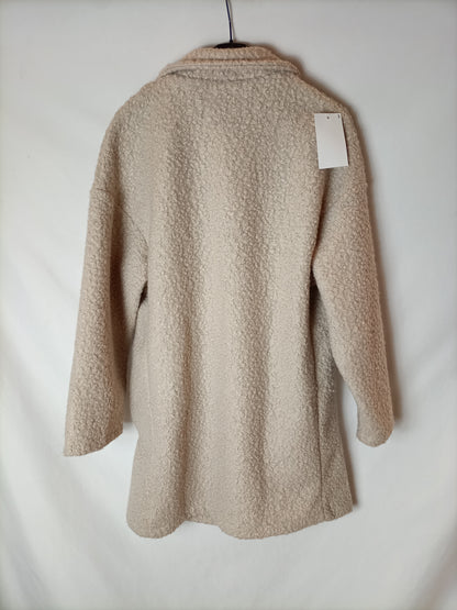 HASHTAG CLOTHES. Abrigo borrego beige T.s