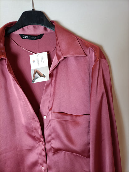 ZARA. Blusa satinada rosa T.L