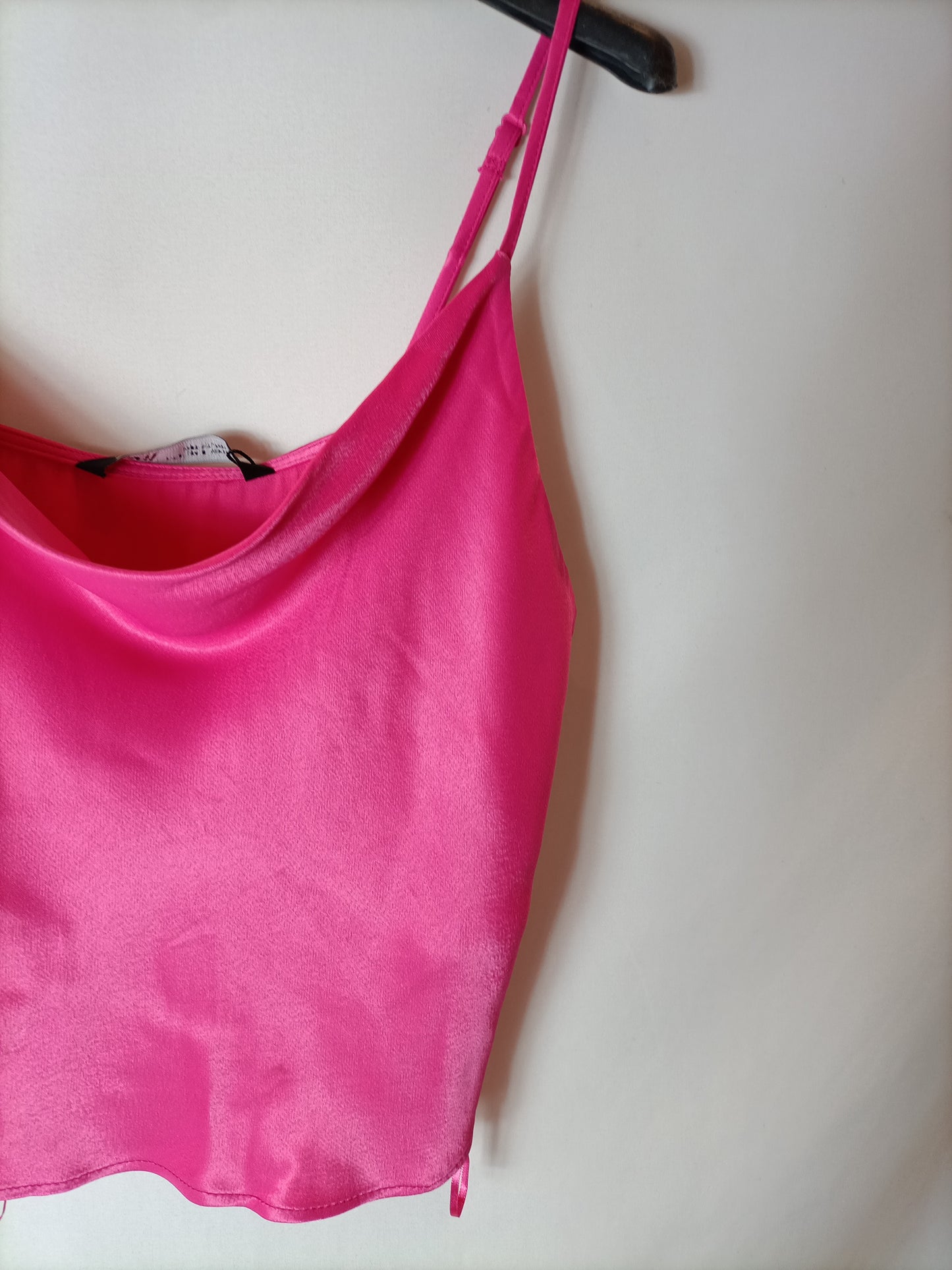 ZARA. Top rosa satinado T.s