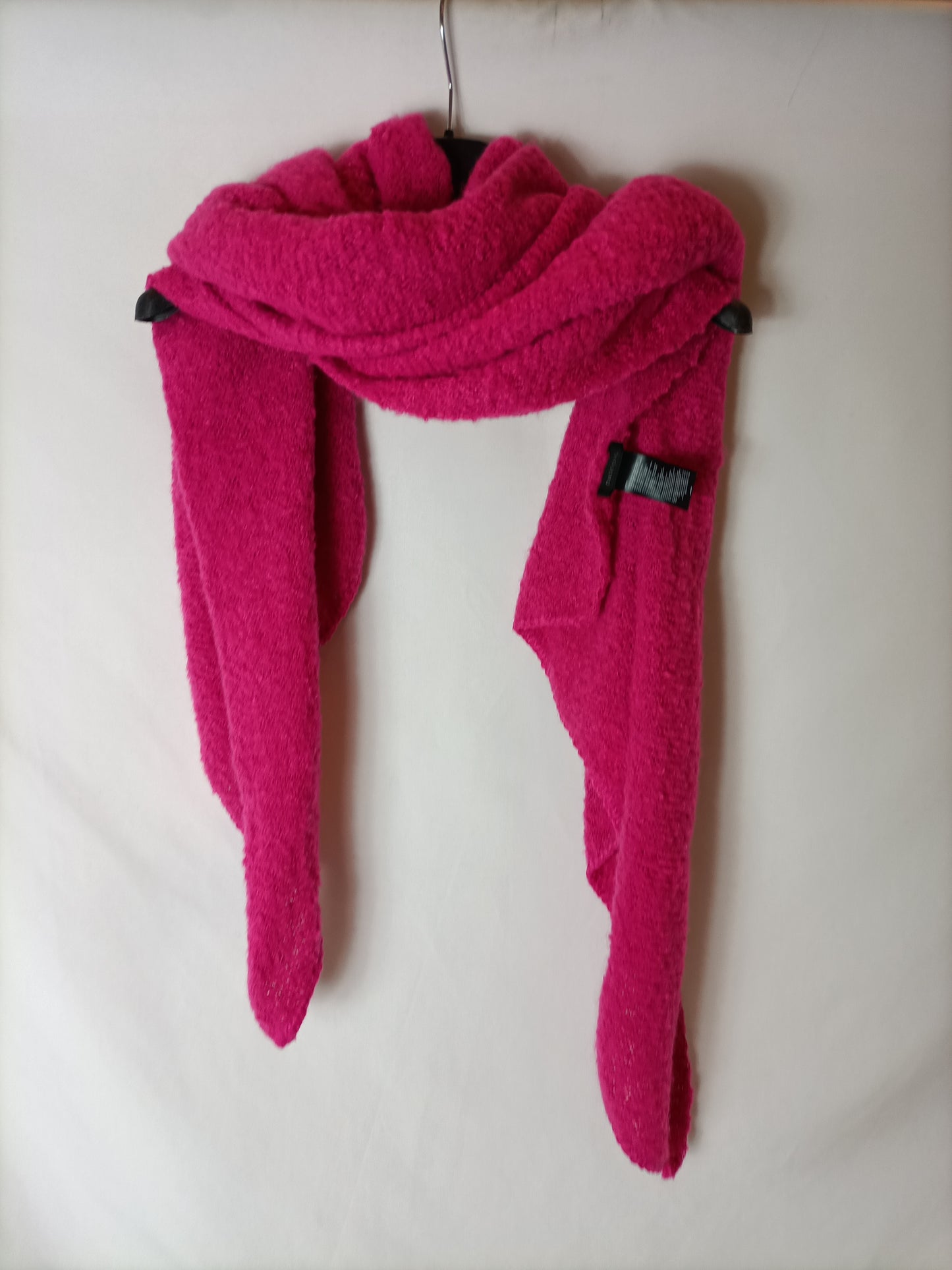 PARFOIS. Bufanda rosa fucsia