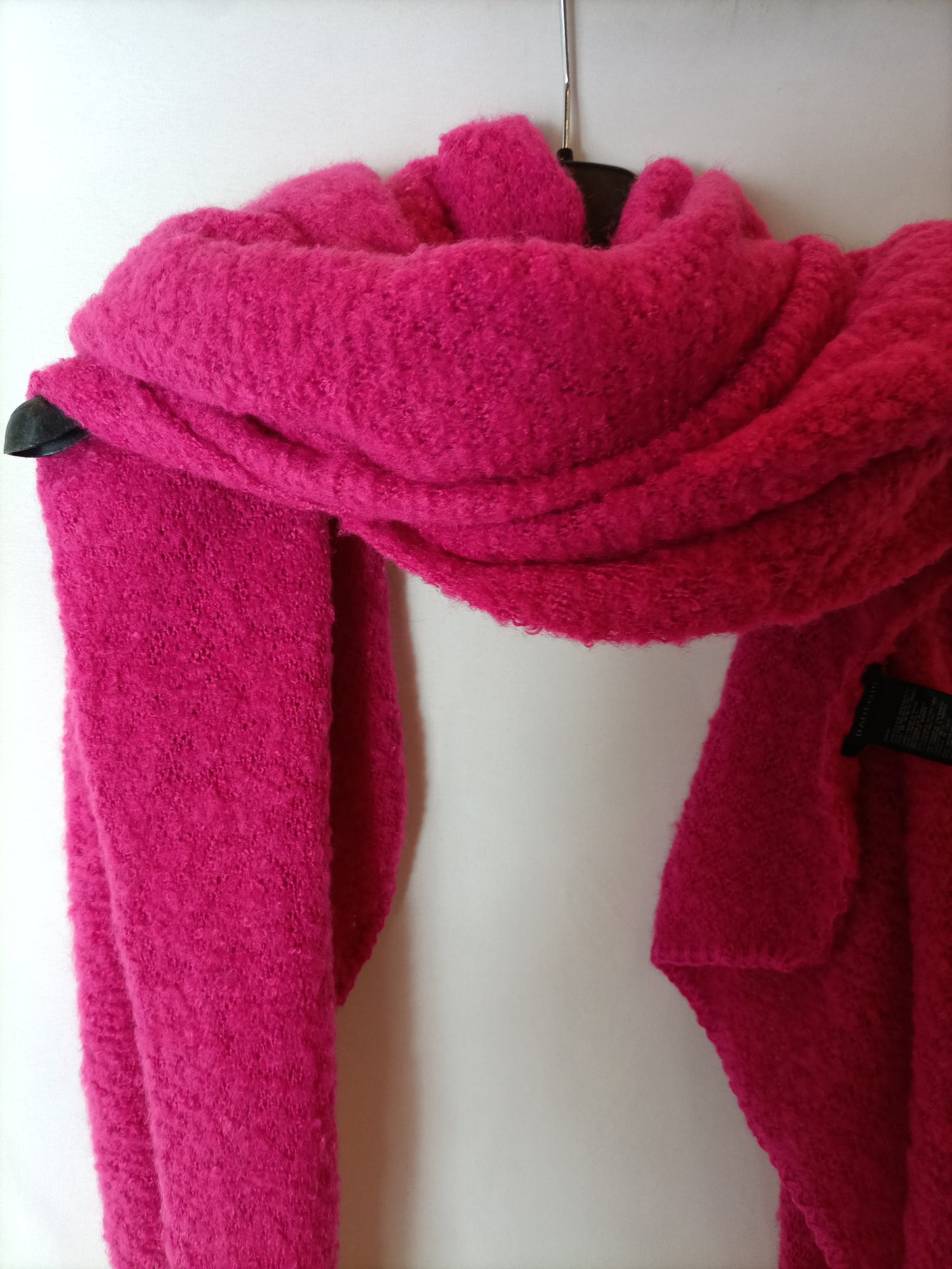 PARFOIS. Bufanda rosa fucsia