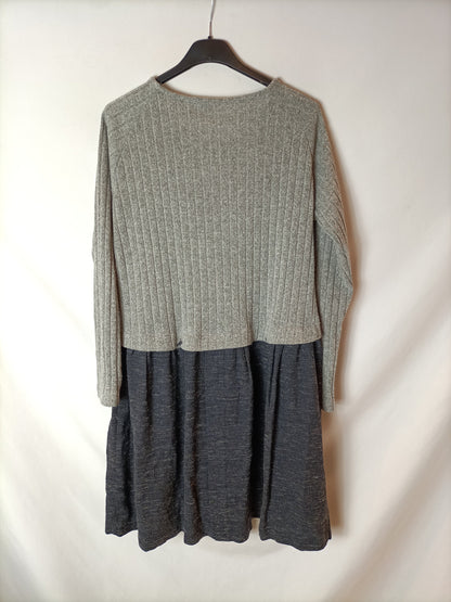 WHO. Two-tone dress size 40