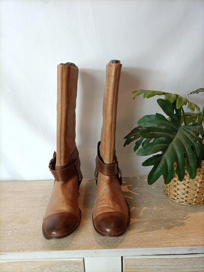 ZARA. Botas camel piel T.38 (TARA)