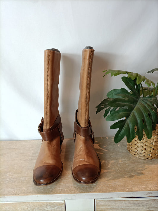 ZARA. Botas camel piel T.38 (TARA)